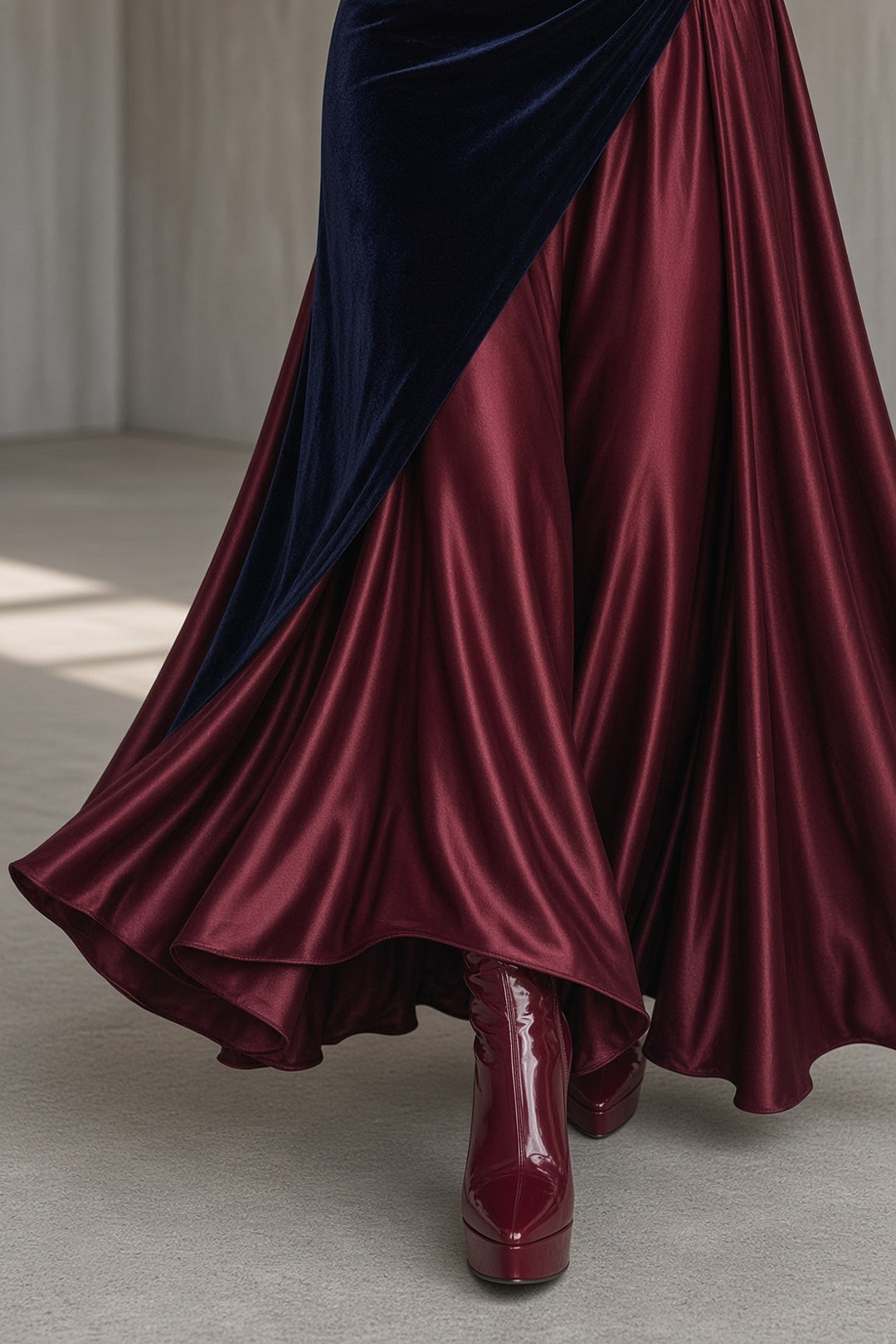 Sarah | High-Neck Velvet Maxi Dress